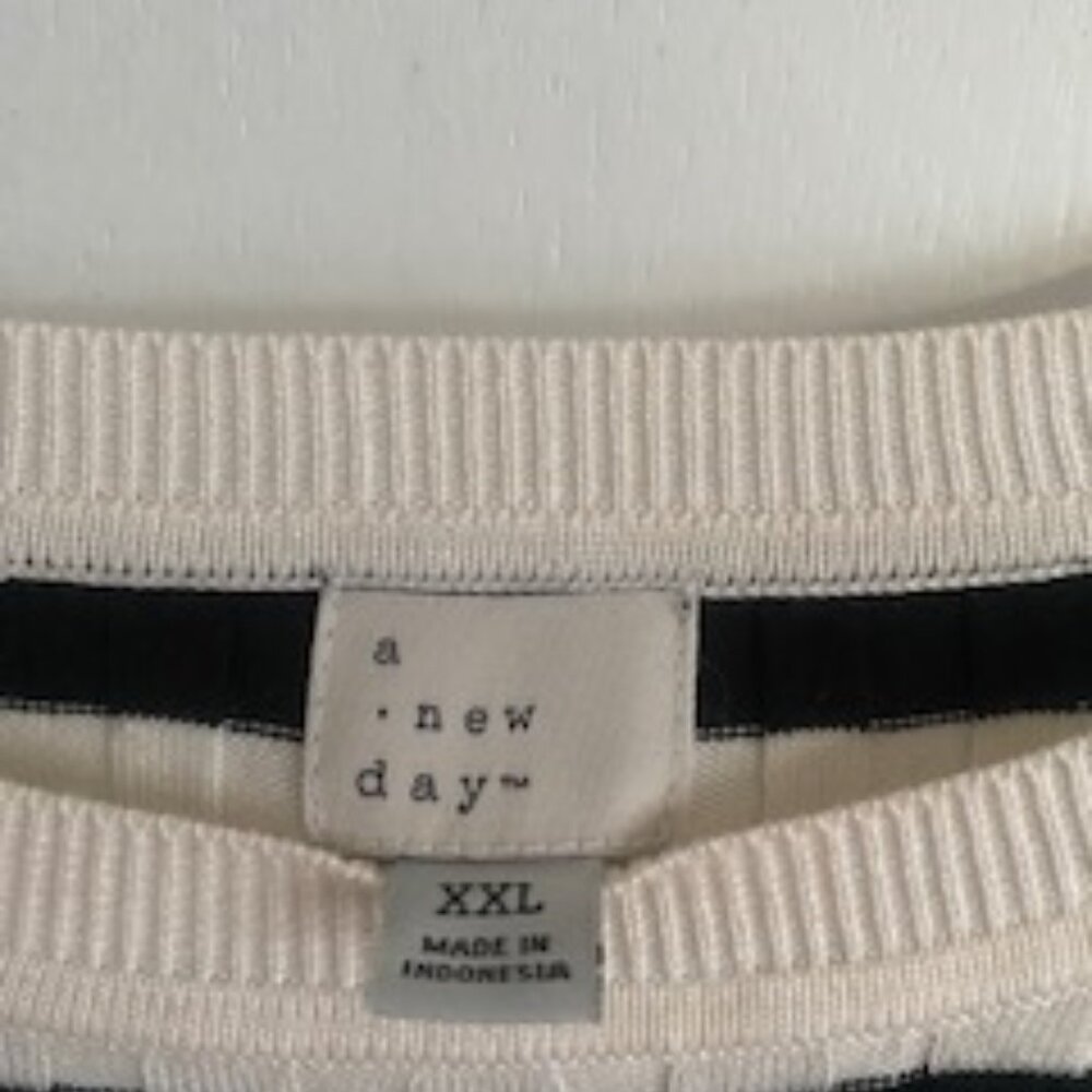 A New Day Striped Ribbed Sweater NWT Black & White - Picture 3 of 6